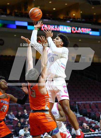 Thumbnail 3 in Bishop Gorman vs. Sheldon (Tarkanian Classic) photogallery.