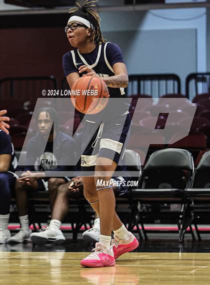 Thumbnail 1 in John Bowne vs Iona Prep (Pubic vs Catholic Hoops Showdown) photogallery.