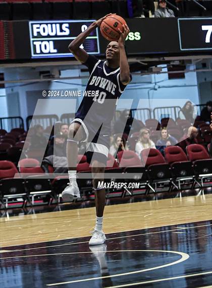Thumbnail 3 in John Bowne vs Iona Prep (Pubic vs Catholic Hoops Showdown) photogallery.