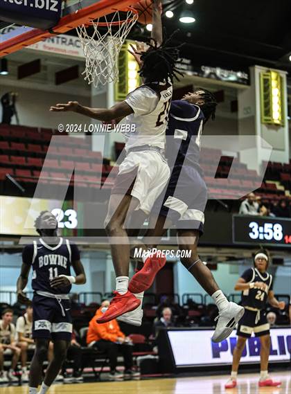 Thumbnail 1 in John Bowne vs Iona Prep (Pubic vs Catholic Hoops Showdown) photogallery.
