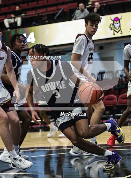 Thumbnail 2 in John Bowne vs Iona Prep (Pubic vs Catholic Hoops Showdown) photogallery.