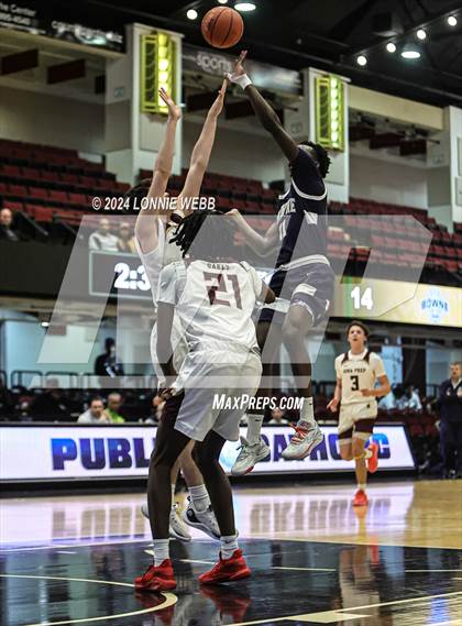 Thumbnail 3 in John Bowne vs Iona Prep (Pubic vs Catholic Hoops Showdown) photogallery.