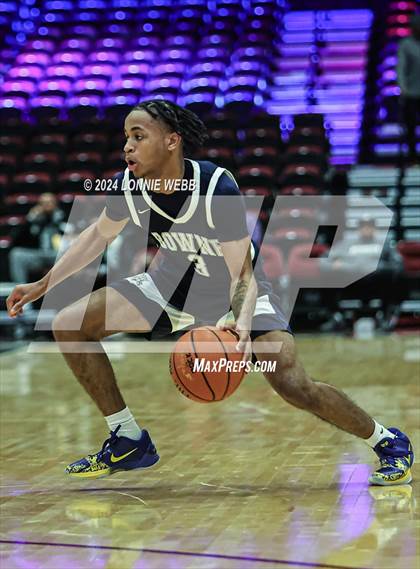 Thumbnail 1 in John Bowne vs Iona Prep (Pubic vs Catholic Hoops Showdown) photogallery.