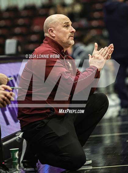 Thumbnail 3 in John Bowne vs Iona Prep (Pubic vs Catholic Hoops Showdown) photogallery.