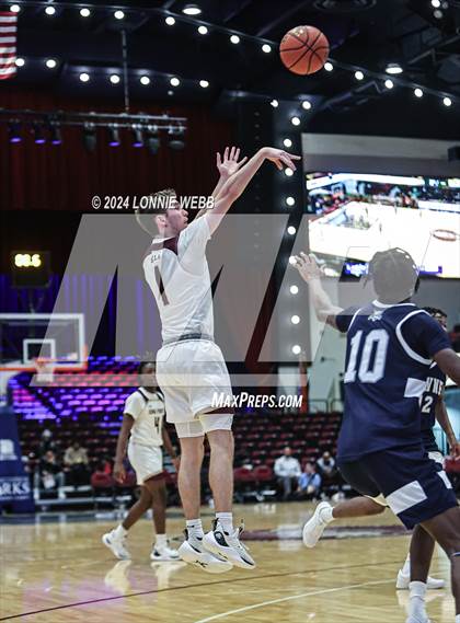 Thumbnail 1 in John Bowne vs Iona Prep (Pubic vs Catholic Hoops Showdown) photogallery.