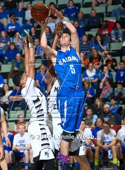 Thumbnail 3 in Middle Early College vs. Haldane (NYSPHSAA Class C Final) photogallery.