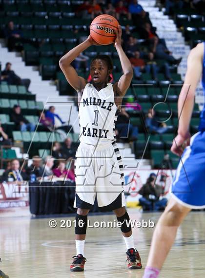 Thumbnail 1 in Middle Early College vs. Haldane (NYSPHSAA Class C Final) photogallery.