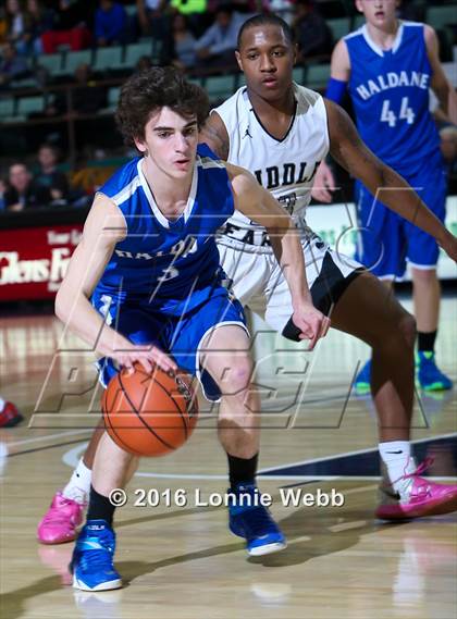 Thumbnail 3 in Middle Early College vs. Haldane (NYSPHSAA Class C Final) photogallery.