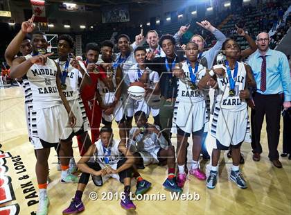 Thumbnail 2 in Middle Early College vs. Haldane (NYSPHSAA Class C Final) photogallery.