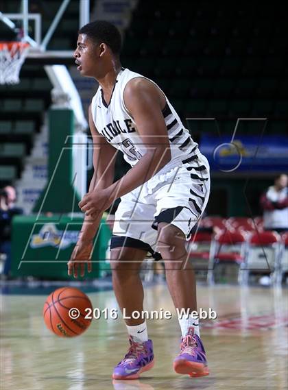 Thumbnail 3 in Middle Early College vs. Haldane (NYSPHSAA Class C Final) photogallery.