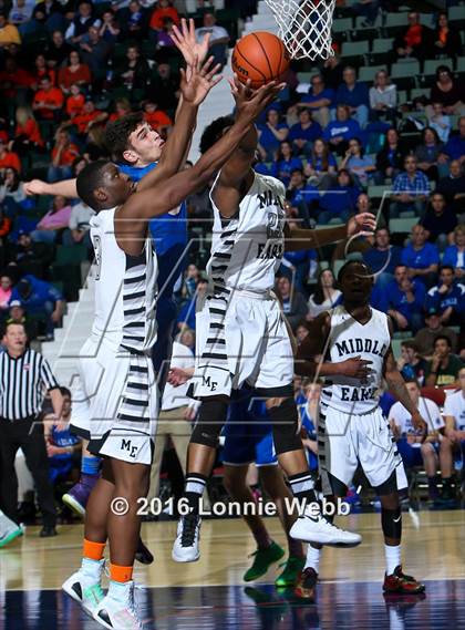 Thumbnail 1 in Middle Early College vs. Haldane (NYSPHSAA Class C Final) photogallery.