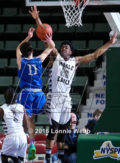 Thumbnail 1 in Middle Early College vs. Haldane (NYSPHSAA Class C Final) photogallery.
