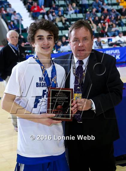 Thumbnail 1 in Middle Early College vs. Haldane (NYSPHSAA Class C Final) photogallery.