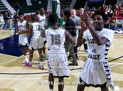 Thumbnail 3 in Middle Early College vs. Haldane (NYSPHSAA Class C Final) photogallery.