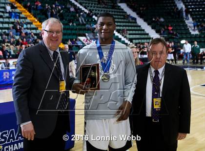 Thumbnail 2 in Middle Early College vs. Haldane (NYSPHSAA Class C Final) photogallery.