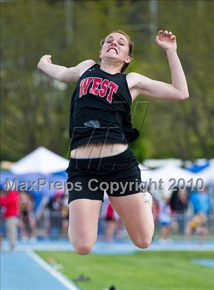 Thumbnail 1 in Utah State Track and Field Championships  photogallery.