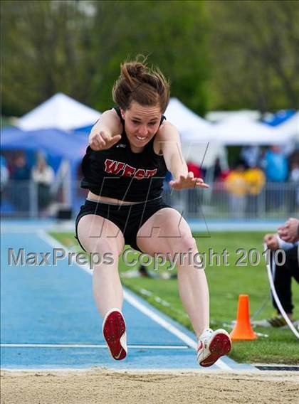 Thumbnail 1 in Utah State Track and Field Championships  photogallery.