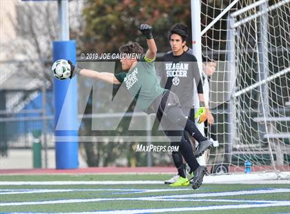 Thumbnail 2 in Reagan [Ronald] vs Marshall (UIL 6A Bi-District Playoff) photogallery.