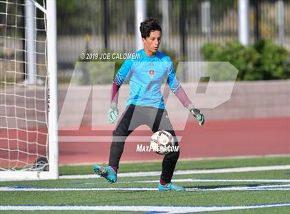 Thumbnail 1 in Reagan [Ronald] vs Marshall (UIL 6A Bi-District Playoff) photogallery.