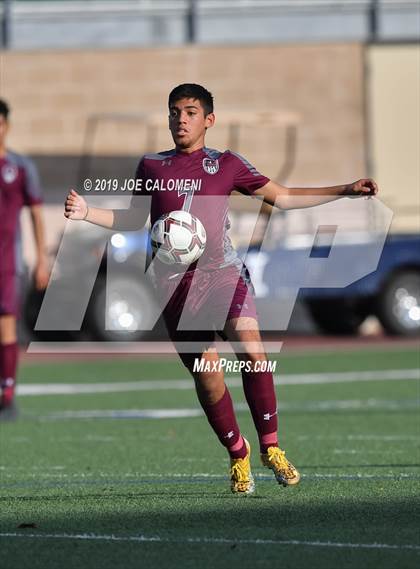 Thumbnail 3 in Reagan [Ronald] vs Marshall (UIL 6A Bi-District Playoff) photogallery.