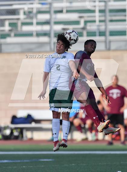 Thumbnail 3 in Reagan [Ronald] vs Marshall (UIL 6A Bi-District Playoff) photogallery.