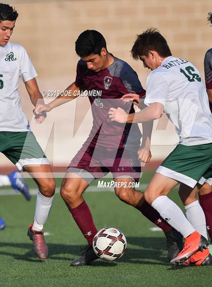 Thumbnail 1 in Reagan [Ronald] vs Marshall (UIL 6A Bi-District Playoff) photogallery.