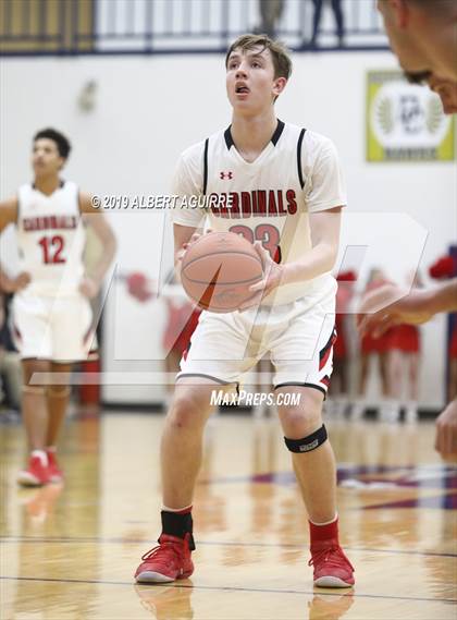 Thumbnail 1 in Pike vs. Southport  (IHSAA 4A 1st Round Playoff) photogallery.