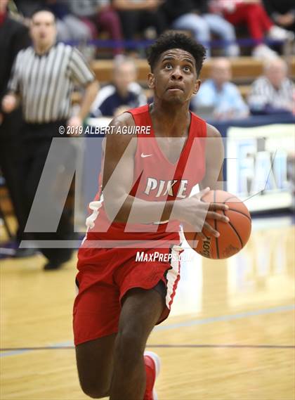 Thumbnail 3 in Pike vs. Southport  (IHSAA 4A 1st Round Playoff) photogallery.