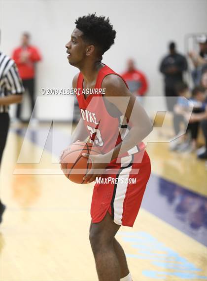 Thumbnail 3 in Pike vs. Southport  (IHSAA 4A 1st Round Playoff) photogallery.
