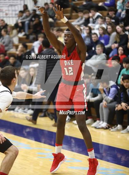 Thumbnail 2 in Pike vs. Southport  (IHSAA 4A 1st Round Playoff) photogallery.