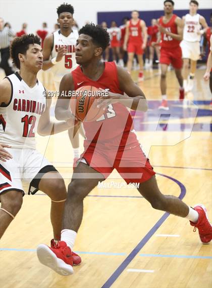 Thumbnail 2 in Pike vs. Southport  (IHSAA 4A 1st Round Playoff) photogallery.