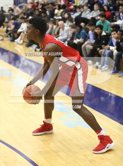 Thumbnail 1 in Pike vs. Southport  (IHSAA 4A 1st Round Playoff) photogallery.