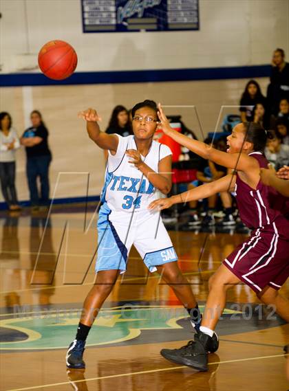 Thumbnail 3 in Sam Rayburn vs Cy-Fair (McDonald's Texas Invitational) photogallery.