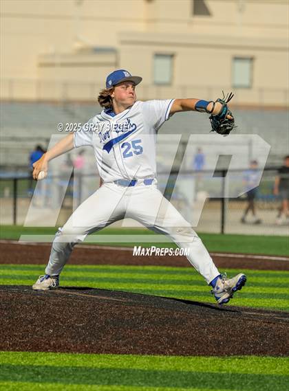 Thumbnail 2 in Eisenhower @ Deer Creek photogallery.