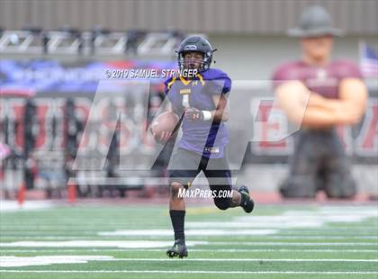Thumbnail 1 in Campolindo vs. Amador Valley (Honor Bowl) photogallery.