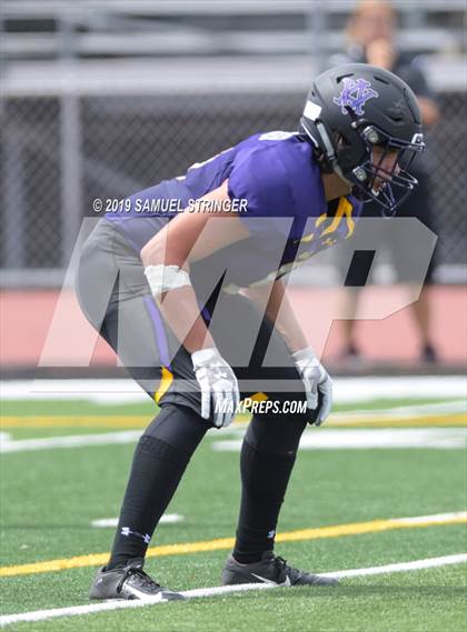 Thumbnail 3 in Campolindo vs. Amador Valley (Honor Bowl) photogallery.