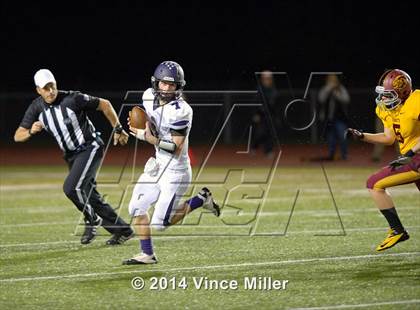 Thumbnail 1 in Enumclaw vs Sumner (SPSL 3A Tiebreaker) photogallery.