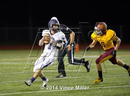 Thumbnail 2 in Enumclaw vs Sumner (SPSL 3A Tiebreaker) photogallery.