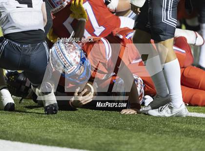 Thumbnail 1 in Westlake vs Brennan (UIL 6A D1 Football Region 4 Area) photogallery.