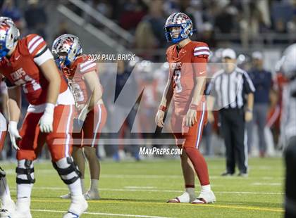 Thumbnail 2 in Westlake vs Brennan (UIL 6A D1 Football Region 4 Area) photogallery.