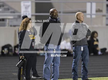 Thumbnail 3 in Westlake vs Brennan (UIL 6A D1 Football Region 4 Area) photogallery.