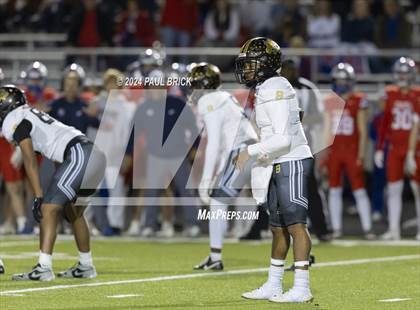 Thumbnail 2 in Westlake vs Brennan (UIL 6A D1 Football Region 4 Area) photogallery.