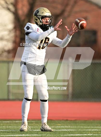 Thumbnail 2 in Daniel Hand vs. Killingly (CIAC Class SS Final) photogallery.