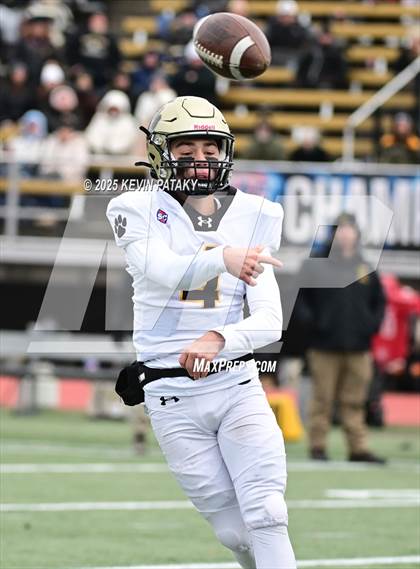 Thumbnail 3 in Daniel Hand vs. Killingly (CIAC Class SS Final) photogallery.