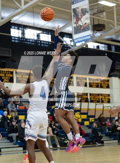 Thumbnail 1 in Northfield Mount Hermon vs Hill School (Shooting Stars Basketball Showcase) photogallery.