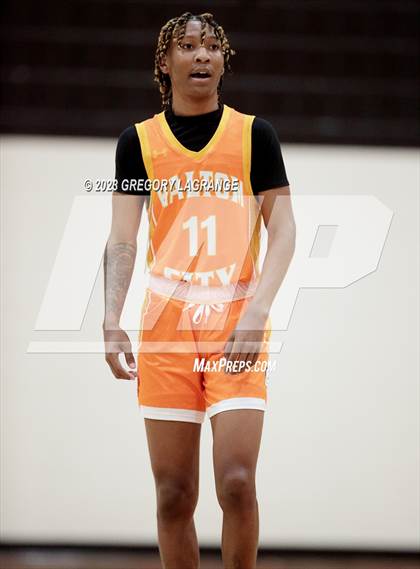 Thumbnail 3 in Southlake Carroll vs Haltom photogallery.