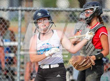 Thumbnail 1 in Western Dubuque vs North Linn (West Delaware Invitational) photogallery.