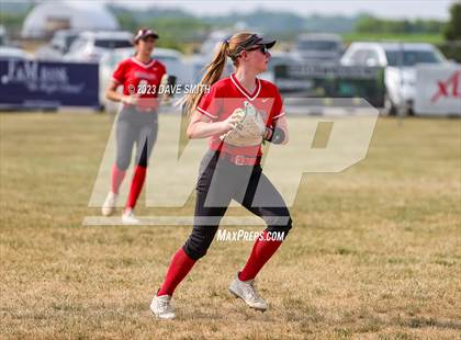 Thumbnail 2 in Western Dubuque vs North Linn (West Delaware Invitational) photogallery.