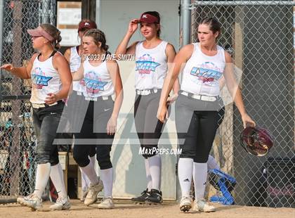 Thumbnail 1 in Western Dubuque vs North Linn (West Delaware Invitational) photogallery.