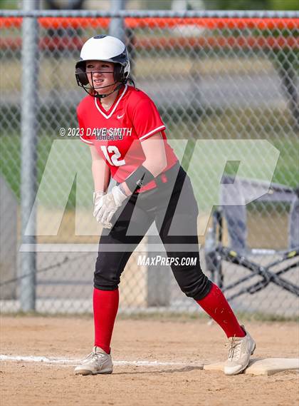 Thumbnail 2 in Western Dubuque vs North Linn (West Delaware Invitational) photogallery.